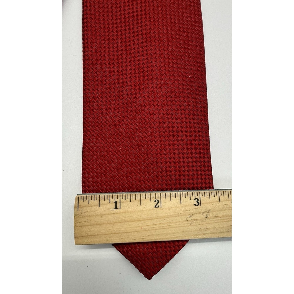 Nicole Miller New York Solid Red Men's Necktie 3.5"x 57" 100% Silk - Picture 6 of 6